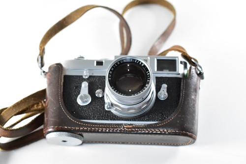 Leica leitz camera half case - leitz,