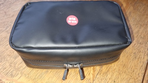 Pig iron luxury camera - camera, case